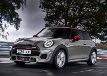Yarışçı MINI 2020’de yollarda