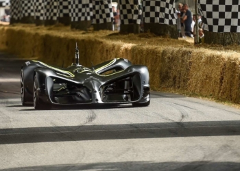 Yeni Hamilton robot mu olacak?