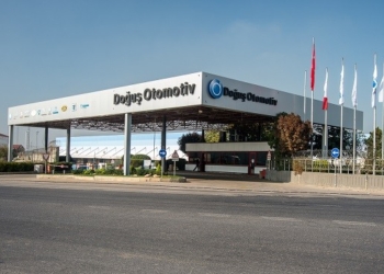 İşe aldığı 100 kişiden 43’ü kadın