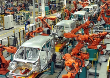 Gölcük’te 1.100 robot çalışıyor
