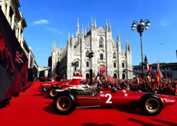 Ferrari 90. yılını şovla kutladı