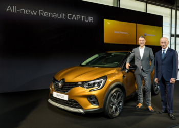Yeni Captur ilke imza atacak