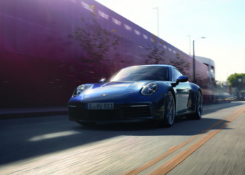Yeni 911 güçlendi, satışa çıktı