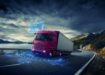Aksaraylı Actros’la otonom sürüş