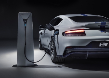 Elektrikli planlarını değiştirdi