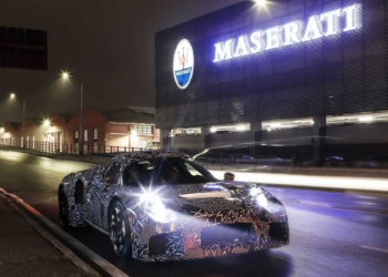 Yeni süper modelin ismi MC20 oldu
