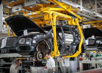 Jaguar-Land Rover ve Bentley tesisleri kapattı