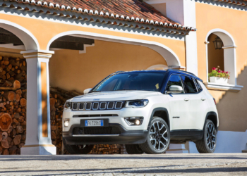 Yeni Compass’tan 160 tane geldi