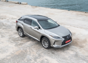 Yeni Lexus RX’e kaptan köşkü