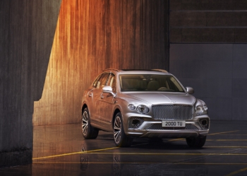 Makyajlı Bentayga’ya hibrit motor