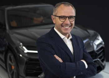 Lamborghini CEO’su F1’in başında