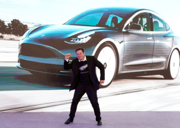 Tesla rekorlara doymuyor