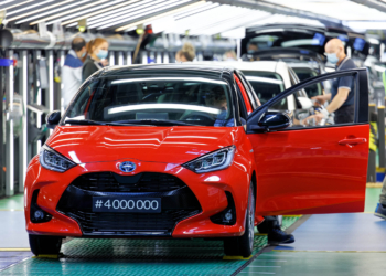 4 milyonuncu Yaris banttan indi