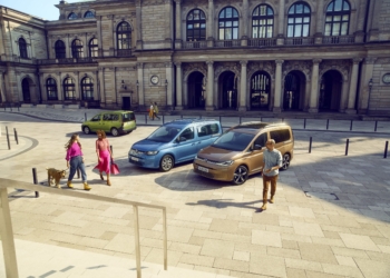Yeni Caddy otomobil konforunda