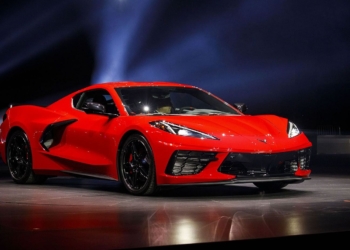 SUV modasına Corvette katılıyor