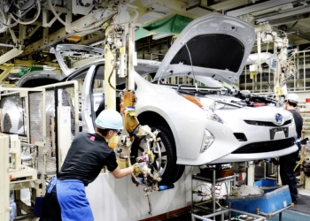 Toyota 5 yıl sonra dünya lideri