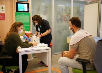 7 bin çalışana fabrikada aşı