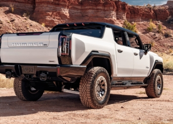 GM’den üçüncü elektrikli pick-up