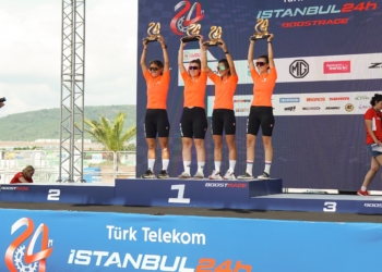 Suzuki Kadın Takımı birinci oldu
