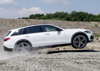 SUV istemeyip yüksek araç sevene