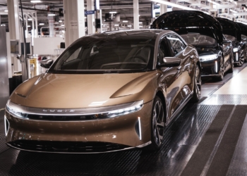 Tesla’nın kabusu banttan indi