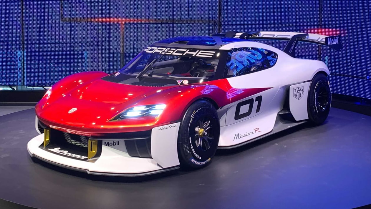 Porsche’den elektrikli yarışçı