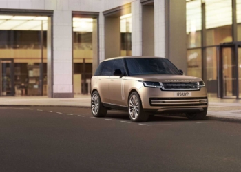 Yeni Range Rover seneye geliyor