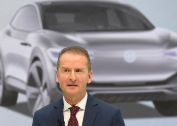 Tesla’ya Trinity ile hızlı yanıt