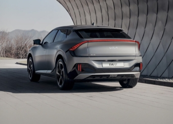 2040’ta tamamen elektrikli olacak