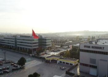 Oyak Renault’da direksiyon Türkler’de