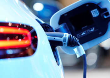 Elektrikli satışları dizeli geçti