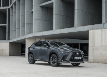 ‘Yılın plug-in hibrit’ modeli seçildi