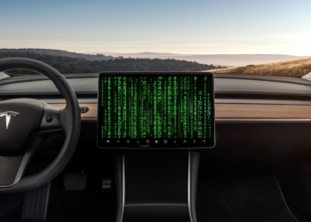 Tesla hacker’ı yine işbaşında