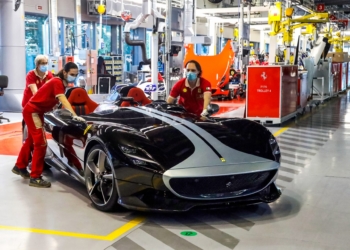 Ferrari çalışanlarına 12 bin euro prim