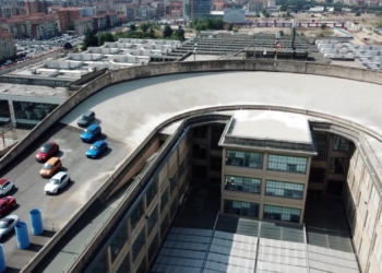 Stellantis tarihi binayı sattı