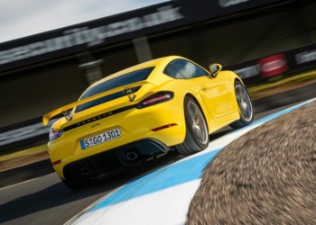 Porsche’nin üçüncü elektriklisi