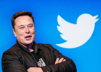 Twitter aldı, Tesla sattı