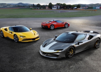 Ferrari yeni rekor peşinde