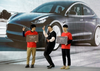 Tesla işçi çıkartmaya hazırlanıyor