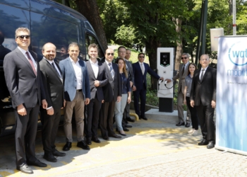 Koç şarj istasyonu işine girdi