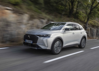 Plug-in hibrit DS 7 satışa çıktı