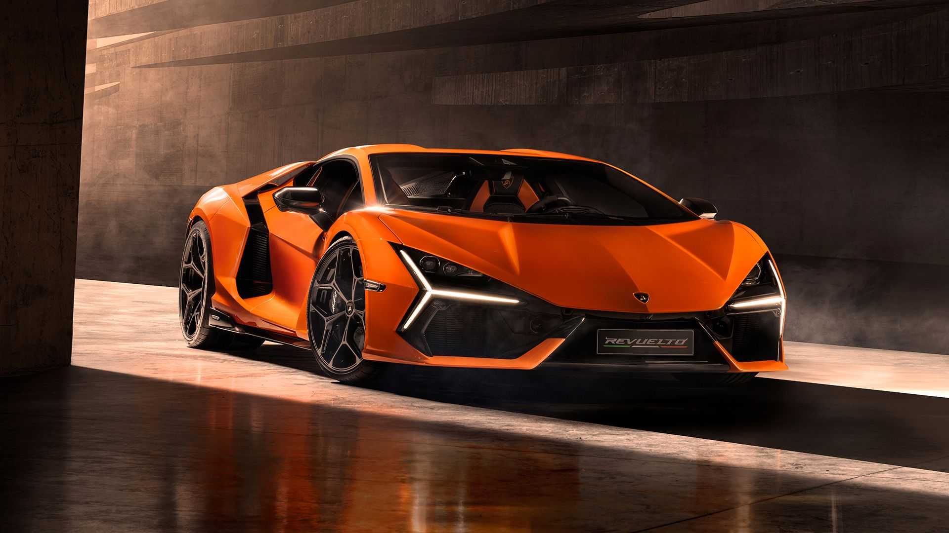 Lamborghini’de hibrit dönemi