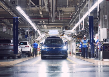 VW maden işine soyunacak