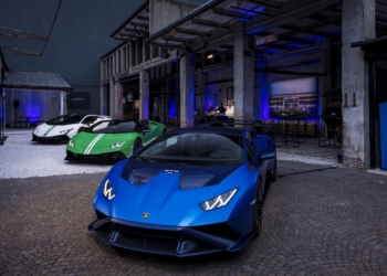 Lamborghini’den moda haftası