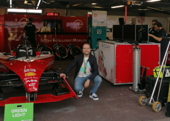 Formula E elektriklilerin laboratuvarı oldu