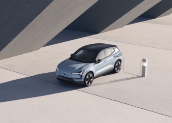 Volvo’nun küçük elektriklisi EX30
