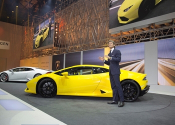 Son benzinli Lamborghini şimdiden satıldı