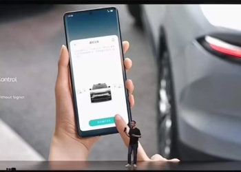 Elektrikli araç üreticisi telefon işine girdi