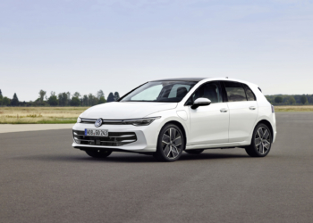 Makyajlı VW Golf ortaya çıktı