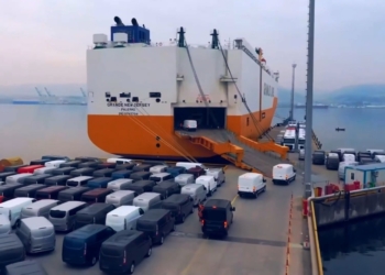 İhracatı hafif ticariler sırtladı